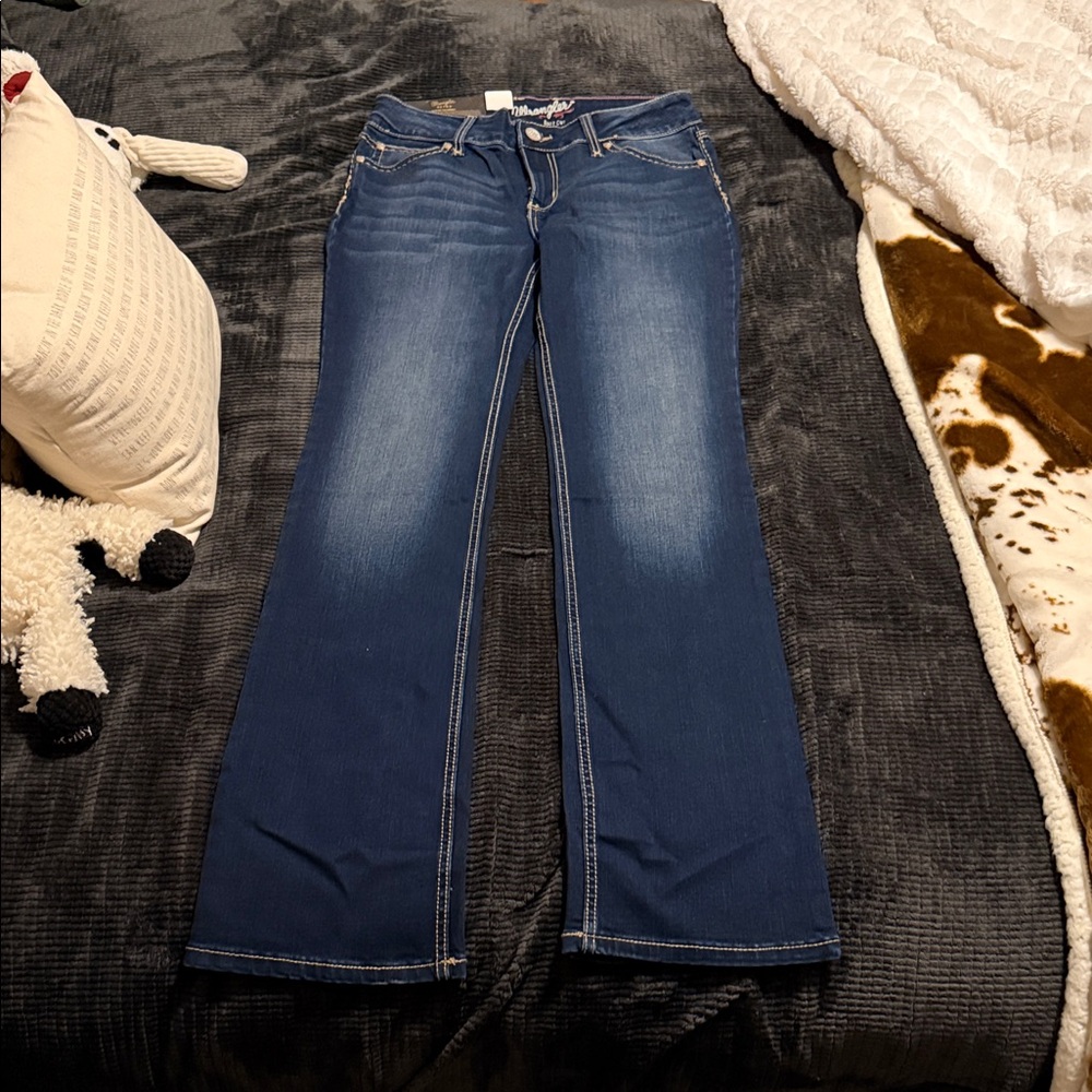 Stylish Women's Blue Flare Jeans